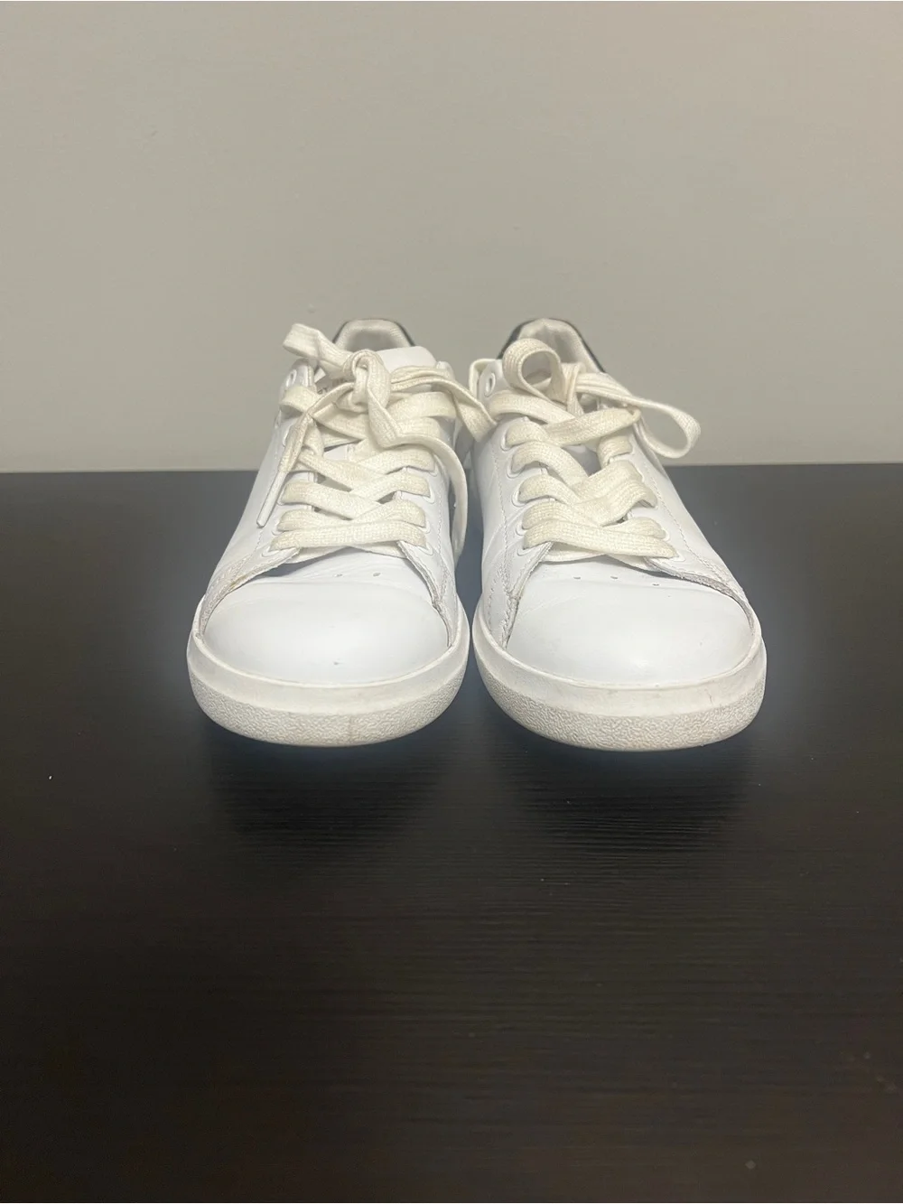 Tory Burch Howell Court Sneaker Size 6.5 White Black Leather Neutral Minimalist